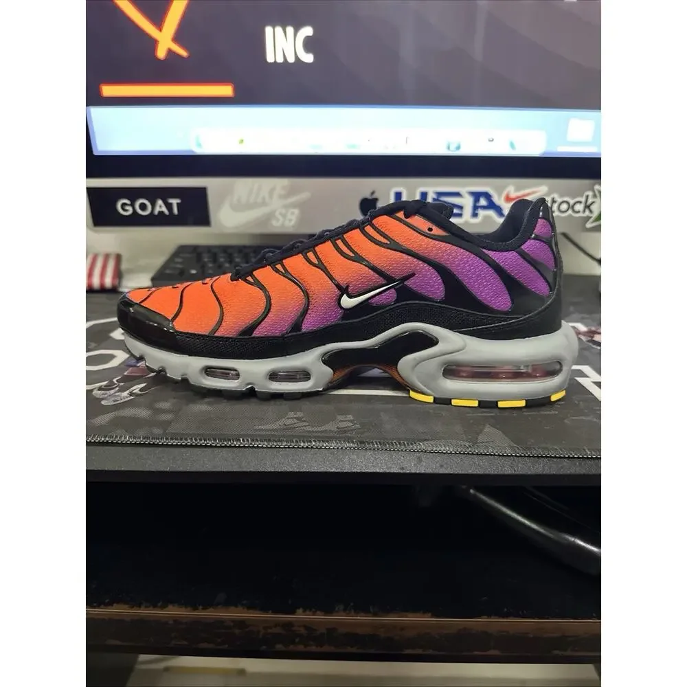 New Men's Size 8 Nike Air Max Plus Desert Sunset Black DM0032-014